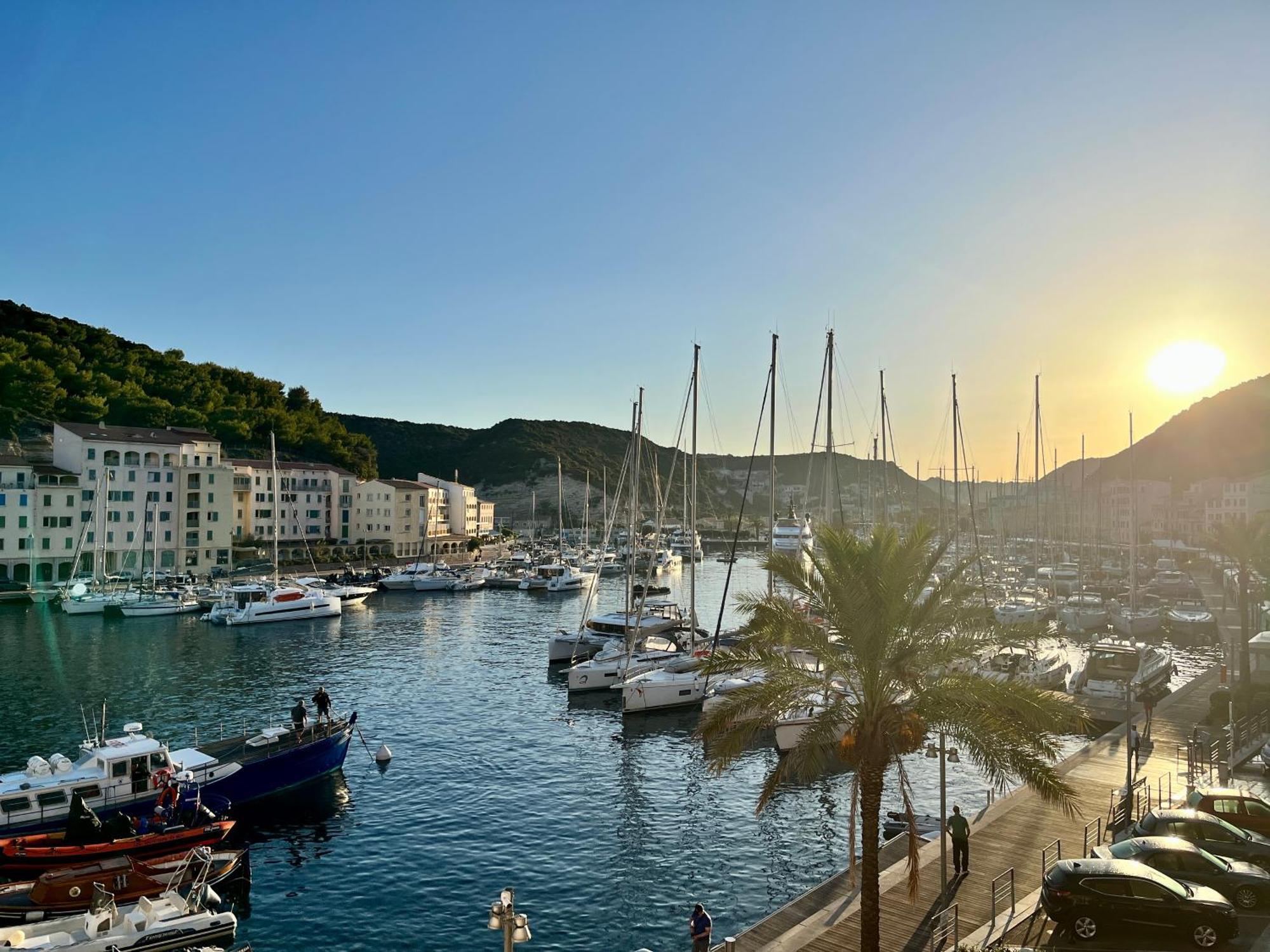 Joli T3 Sur Le Port De Bonifacio Avec Vue *